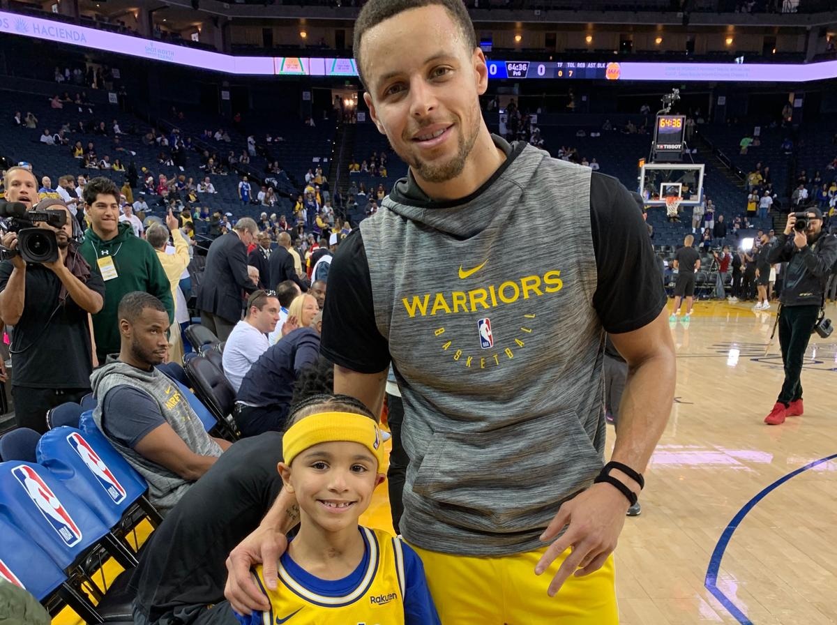 Steph Curry - Courtside Experience